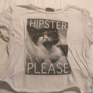 Woman’s crop too short sleeve